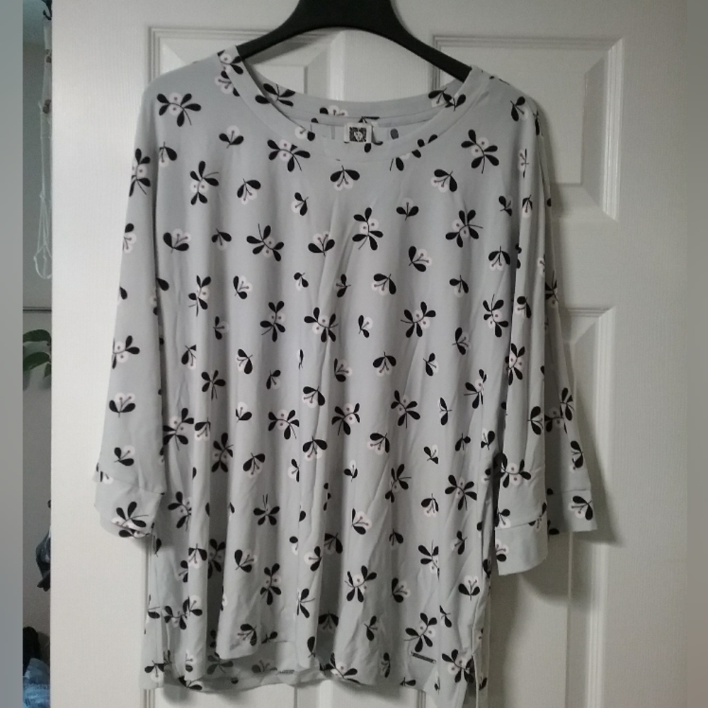 Anne Klein Kimono sleeve blouse